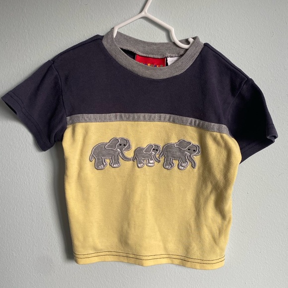 Elephant Tshirt - Picture 1 of 7